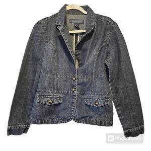Vintage women's Jean Jacket dark Denim big button medium fitted